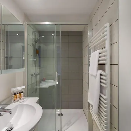 A 1650 Avec Acces Direct Aux Pistes Et Wifi - Fr-1-563-117 Courchevel